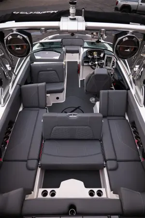 2019-mastercraft-x24-146916-image25.webp