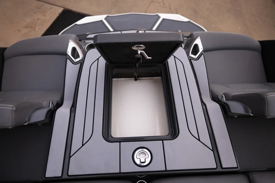 2019-mastercraft-x24-146916-image28.webp