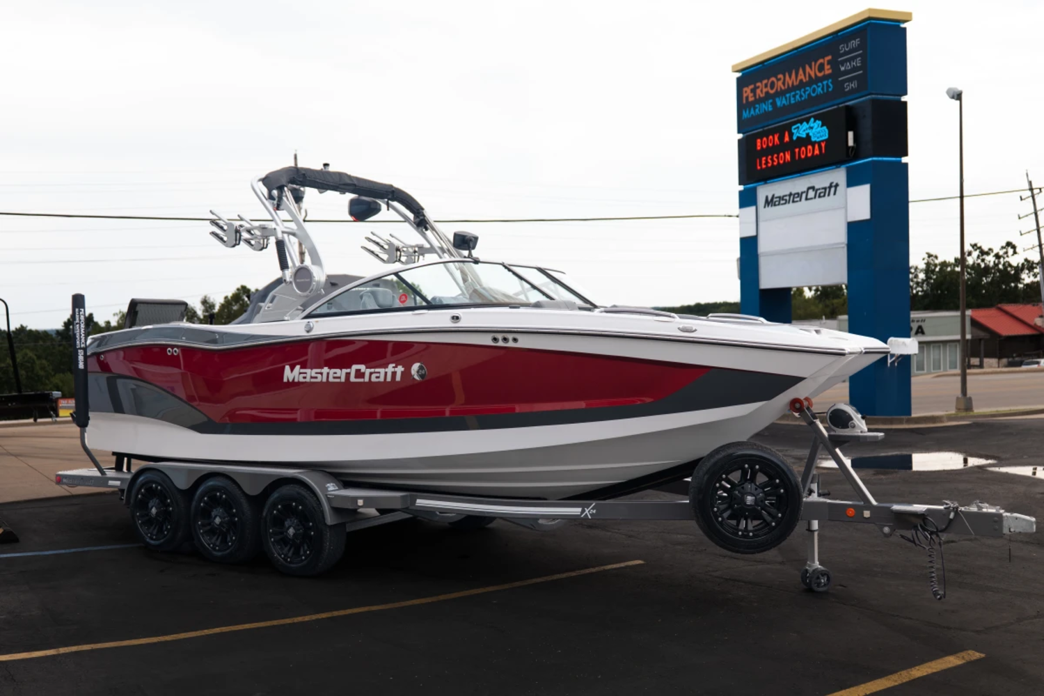2019 MASTERCRAFT X24 ONLY 183HRS 1 OWNER 