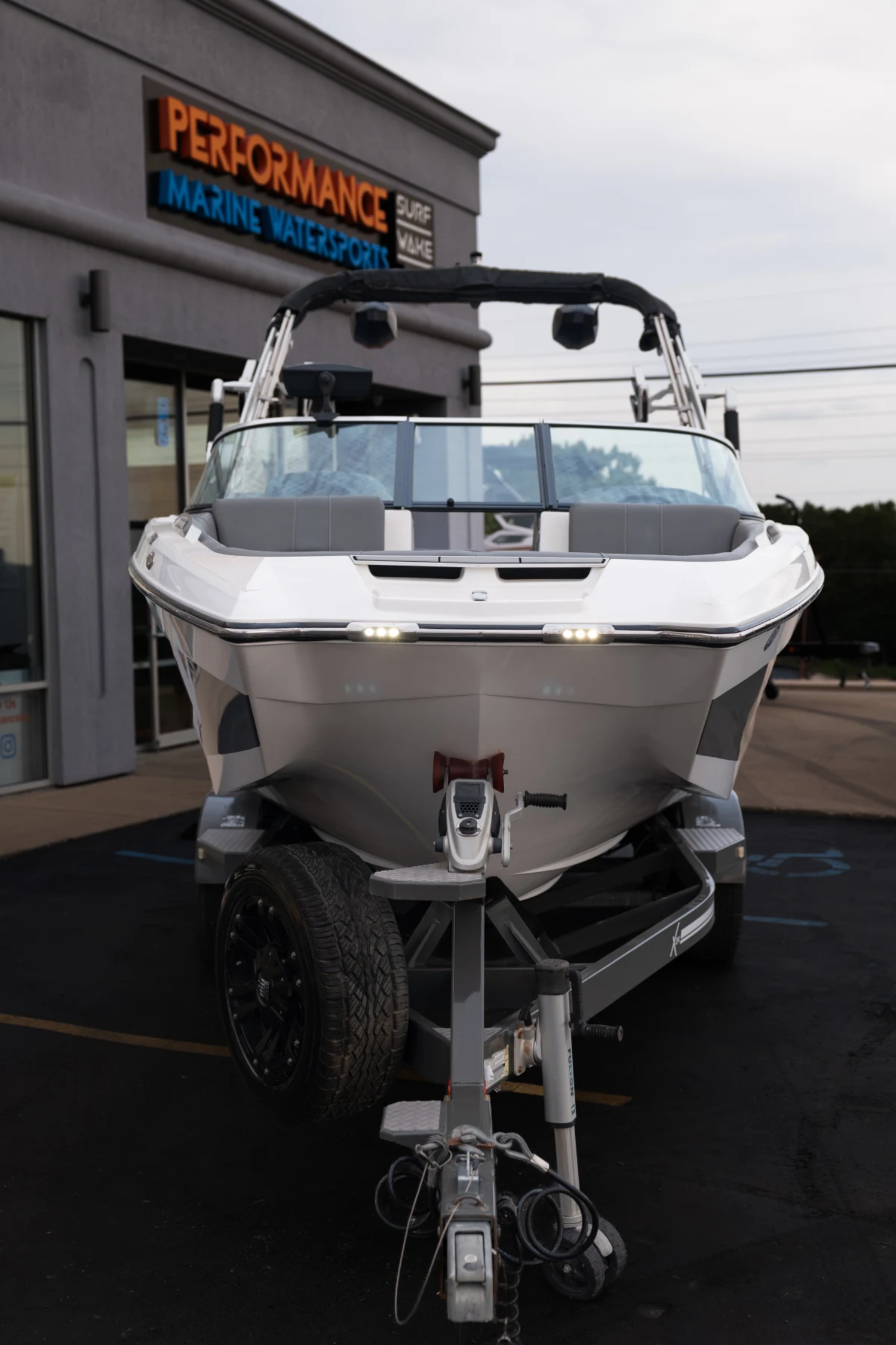 2019 MASTERCRAFT X24 ONLY 183HRS 1 OWNER 