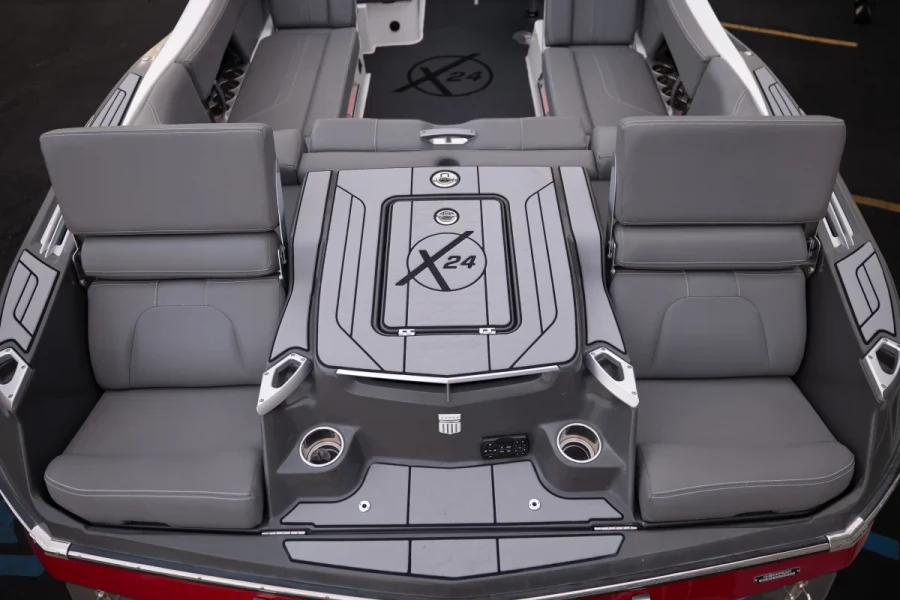 2019-mastercraft-x24-146916-image9.webp