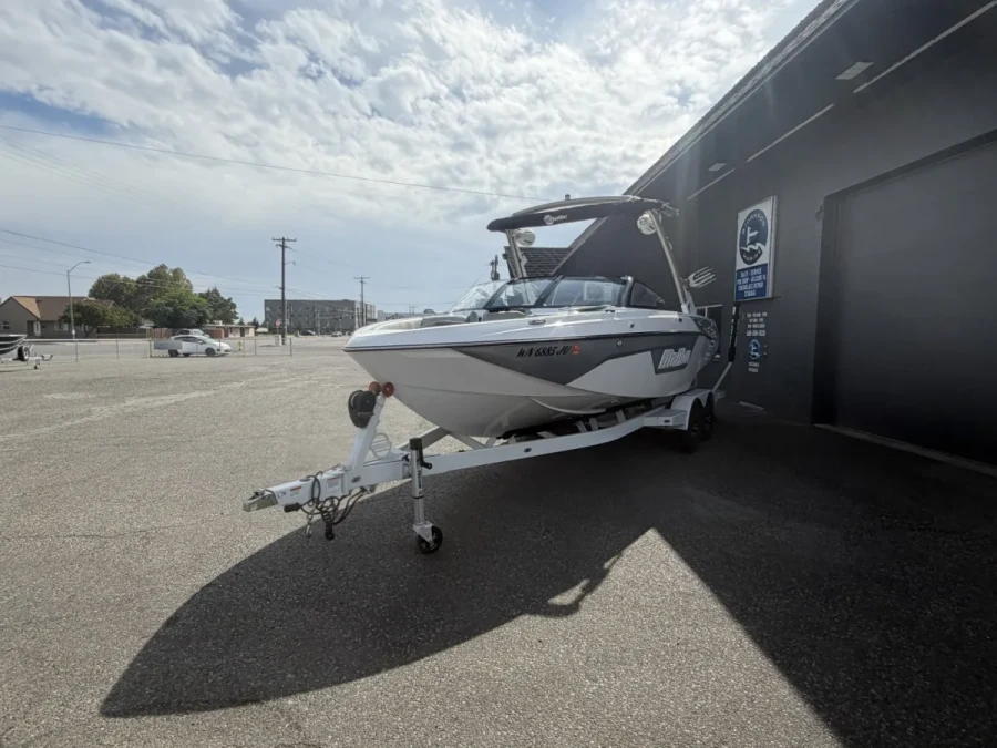 2022-malibu-wakesetter-23-lsv-146919-image14.webp