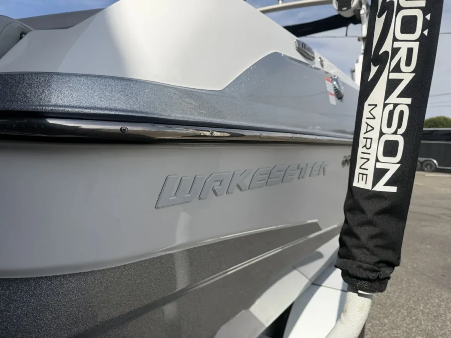 2022-malibu-wakesetter-23-lsv-146919-image2.webp