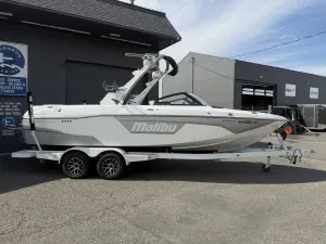 2022-malibu-wakesetter-23-lsv-146919-image5.webp