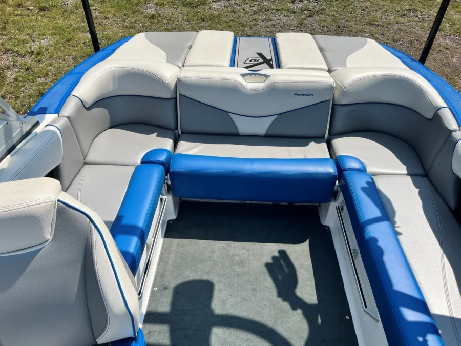 2016-mastercraft-x10-145332-image6.webp