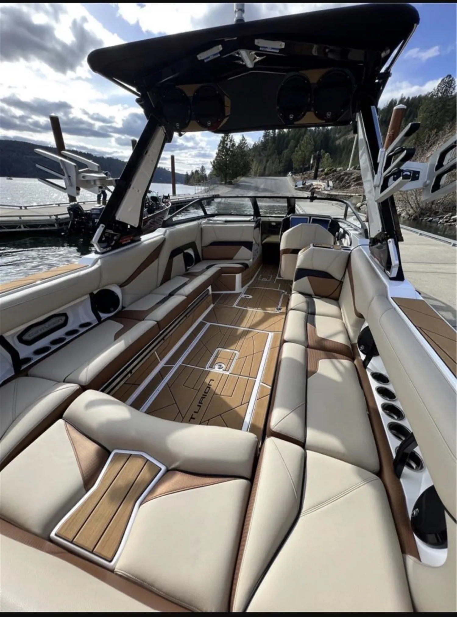 2022 Centurion Boats Ri265
