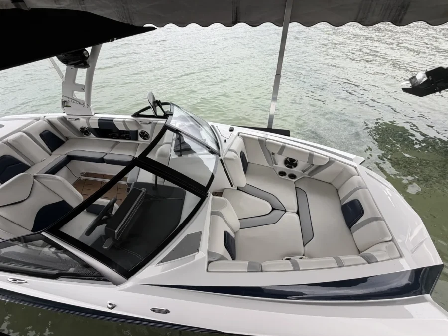 2019-malibu-21-mlx-145357-image1.webp