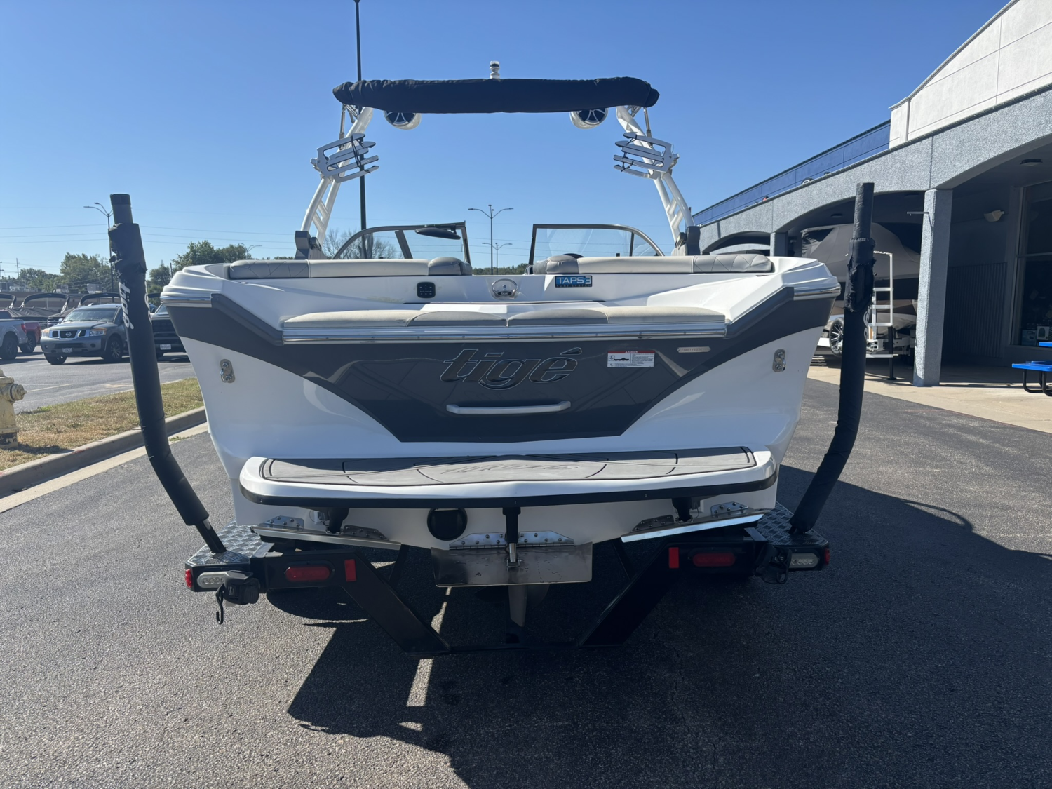 2017 Tige R21