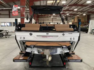 2027-malibu-wakesetter-23-lsv-145035-image3