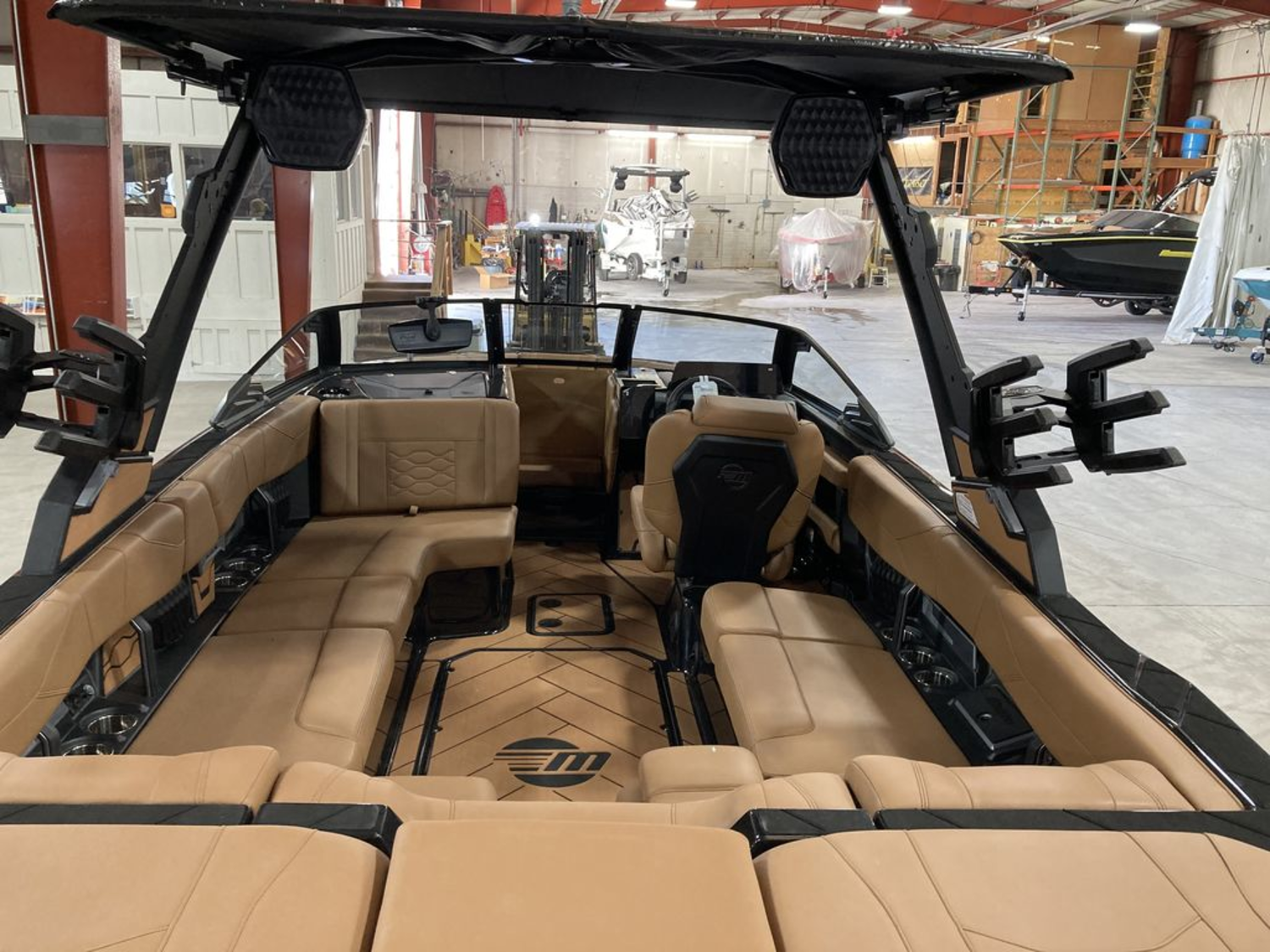 2027 Malibu Boats 23 LSV