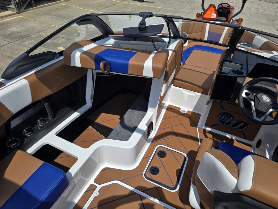 2027-malibu-wakesetter-23-lsv-145362-image10