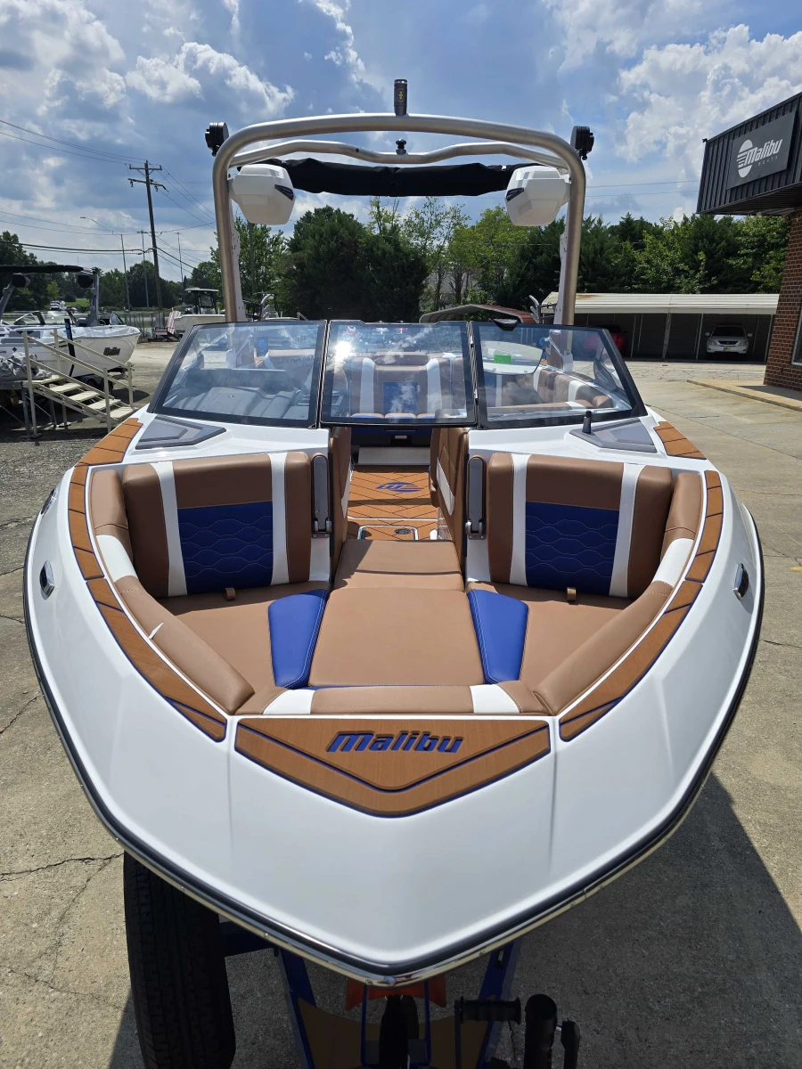 2027-malibu-wakesetter-23-lsv-145362-image2