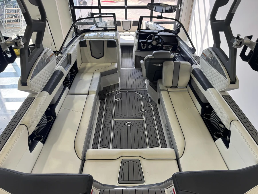 2020-nautique-g25-145371-image13