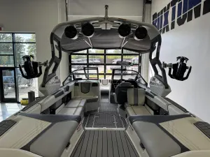 2020-nautique-g25-145371-image9