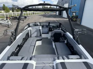 2025-malibu-wakesetter-22-lsv-145372-image12