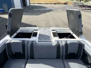 2025-malibu-wakesetter-22-lsv-145372-image22