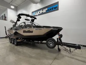 2022-malibu-wakesetter-25-lsv-145374-image2