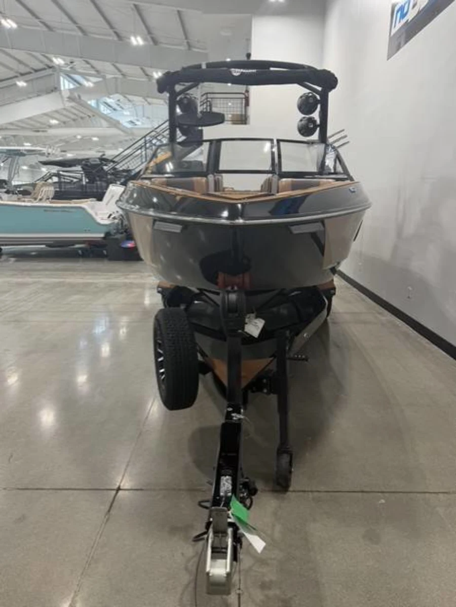 2022-malibu-wakesetter-25-lsv-145374-image3