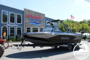 2027-malibu-wakesetter-23-lsv-145377-image1