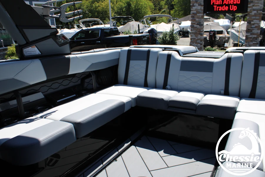 2027-malibu-wakesetter-23-lsv-145377-image28