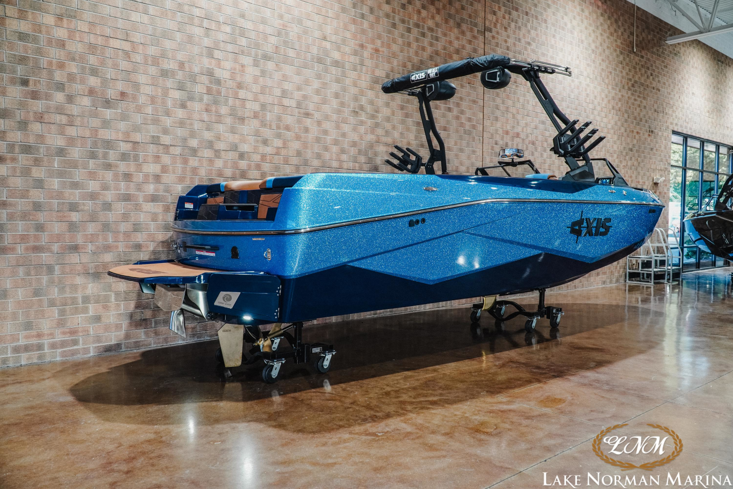 2027 Axis T250