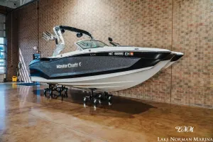 2019-mastercraft-x22-145380-image3