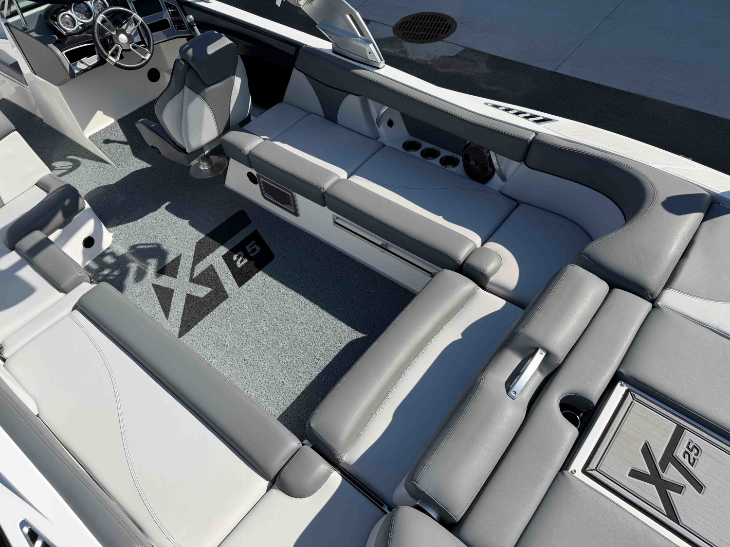 2020 MasterCraft XT25
