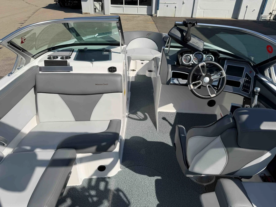 2020-mastercraft-xt25-145384-image14