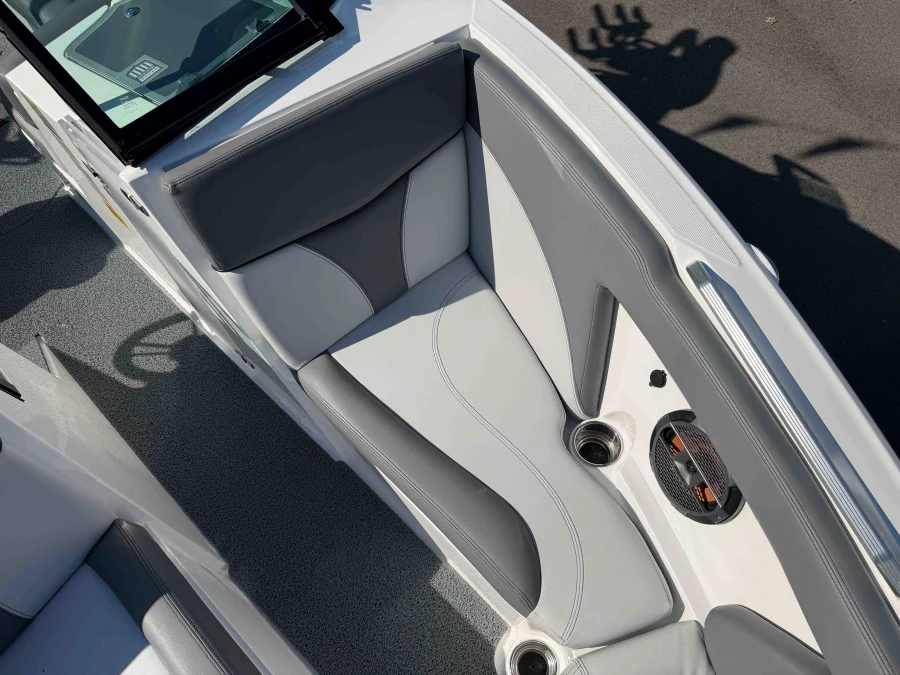2020-mastercraft-xt25-145384-image24