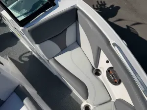 2020-mastercraft-xt25-145384-image24