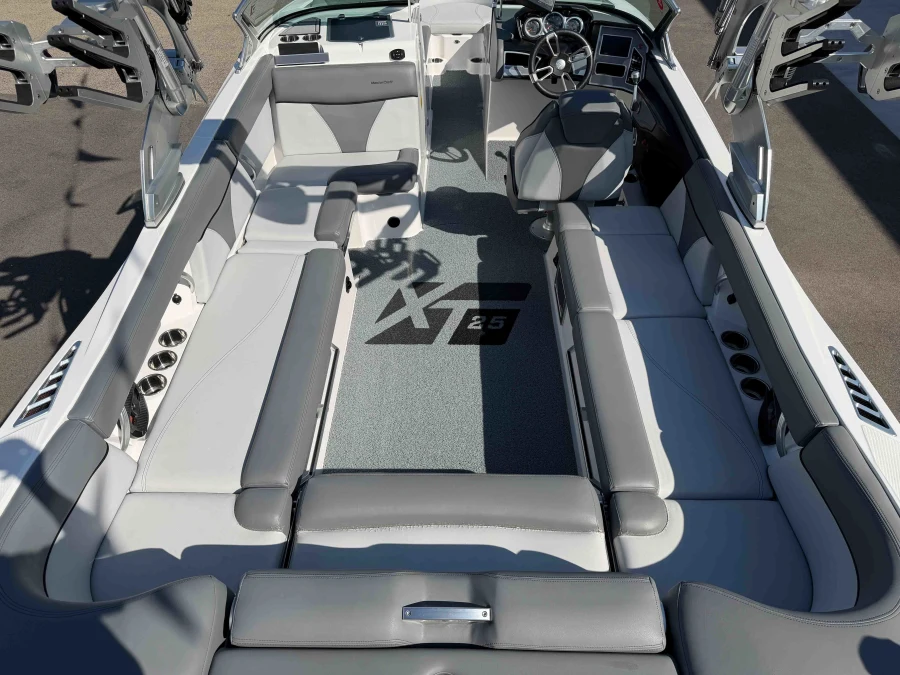 2020-mastercraft-xt25-145384-image9