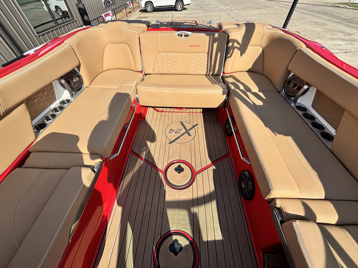 2021 MasterCraft X24