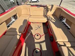 2021-mastercraft-x24-145388-image9
