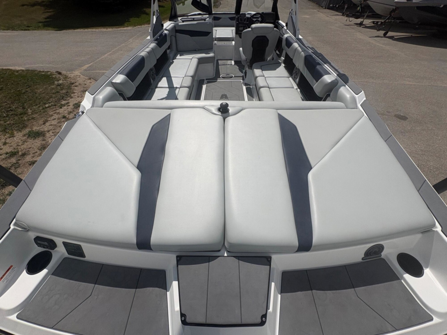 2023 Axis Wake Research A24