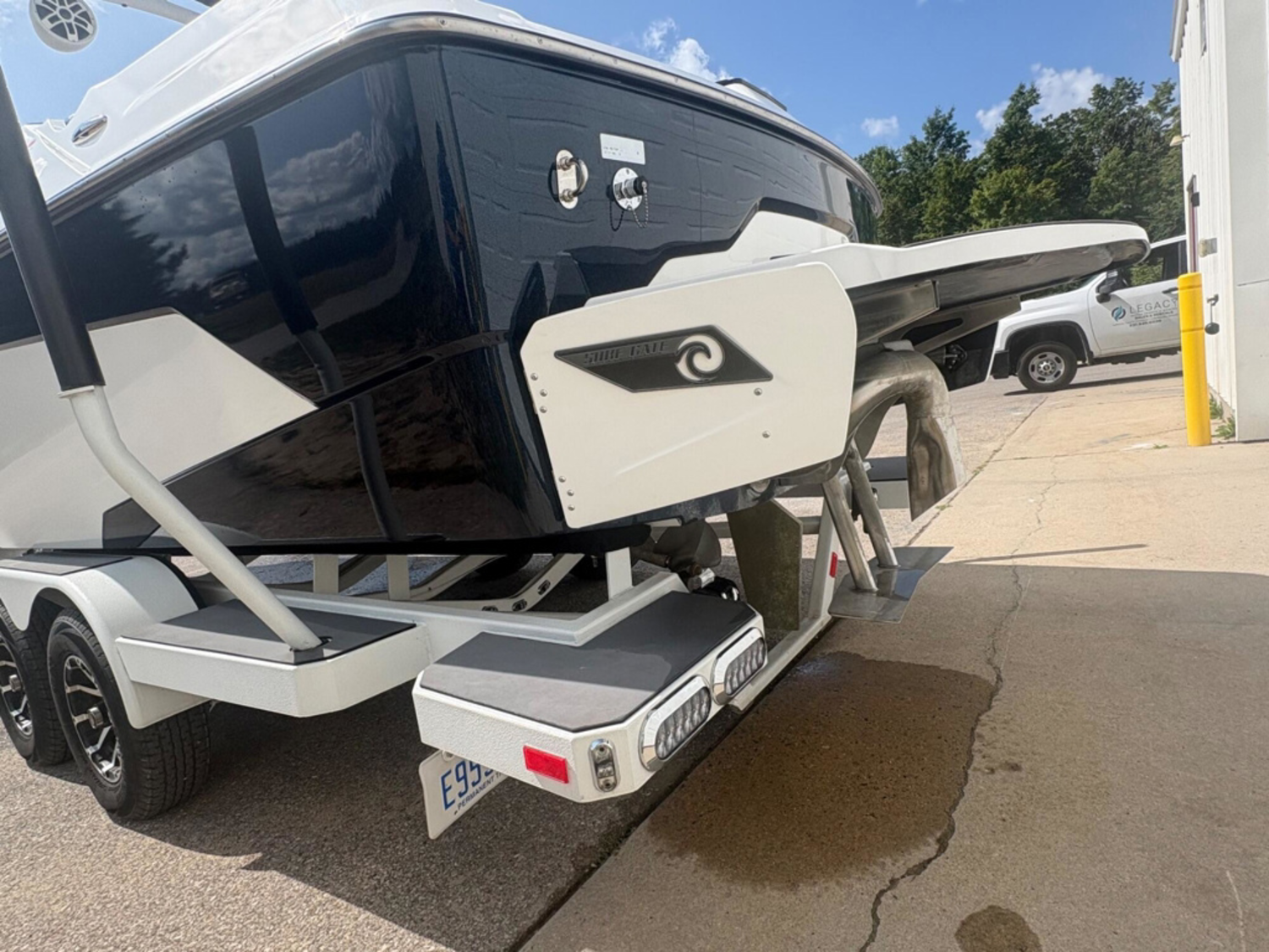 2023 Axis Wake Research A24