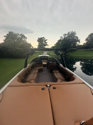 2006 Malibu Boat Wakesetter 247 LSV Icon