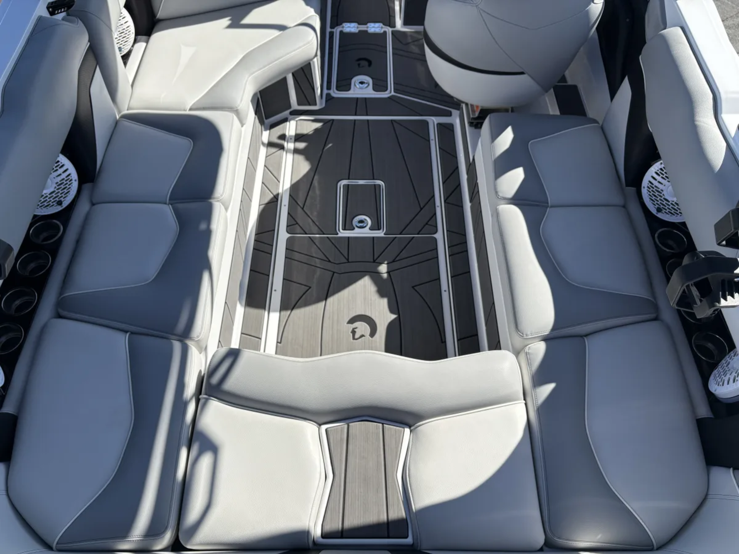 2024 CENTURION FE22