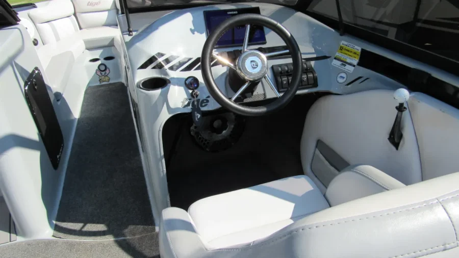 2002-tige-2300-145430-image14.webp