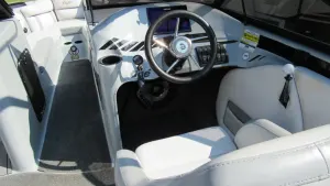 2002-tige-2300-145430-image14.webp