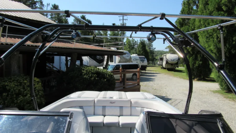 2002-tige-2300-145430-image16.webp