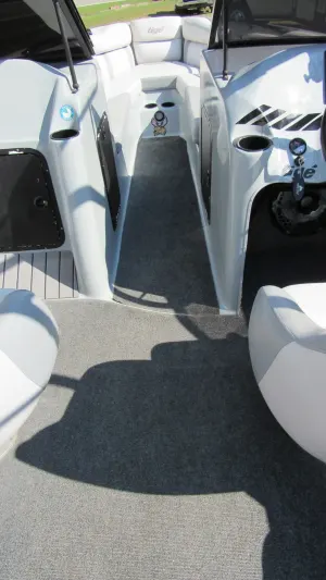 2002-tige-2300-145430-image21.webp
