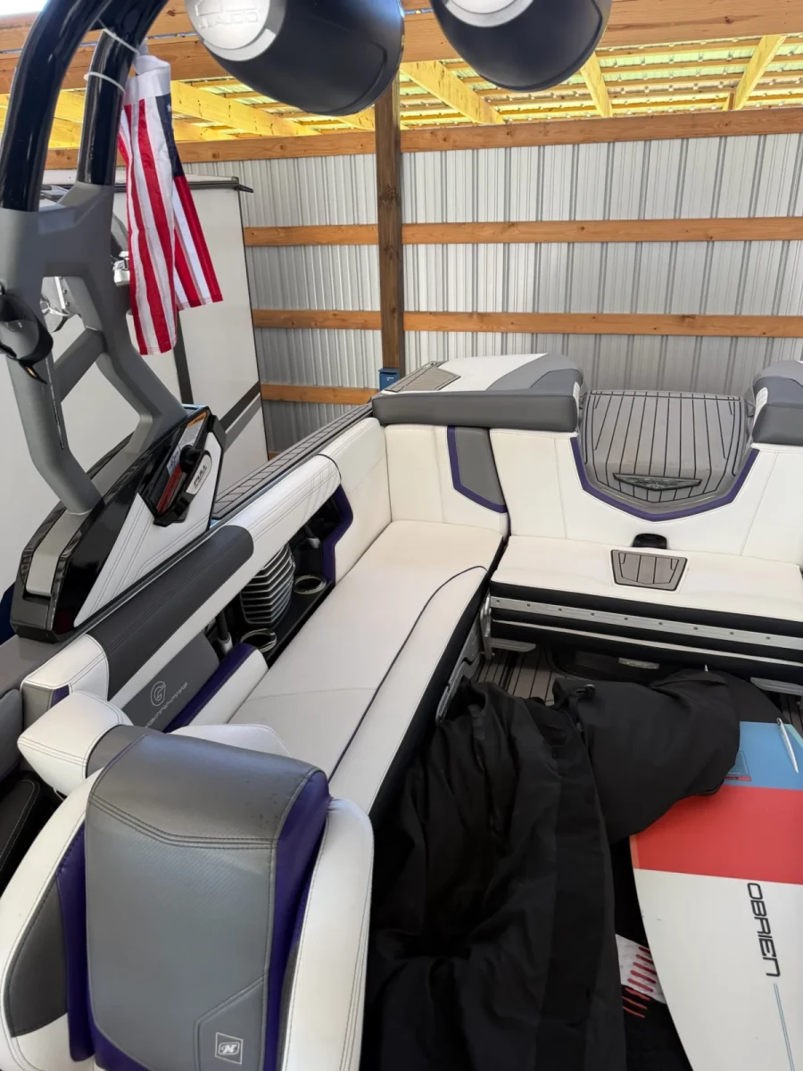 2017-nautique-g25-145431-image19.webp