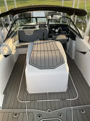 2022-nautique-ski-nautique-200-145435-image4.webp