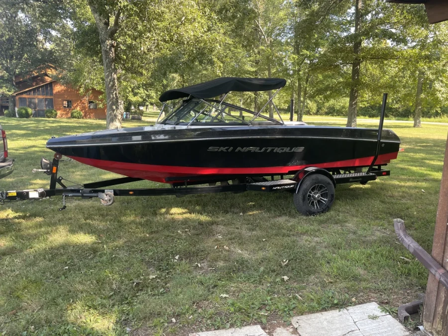 2022-nautique-ski-nautique-200-145435-image6.webp