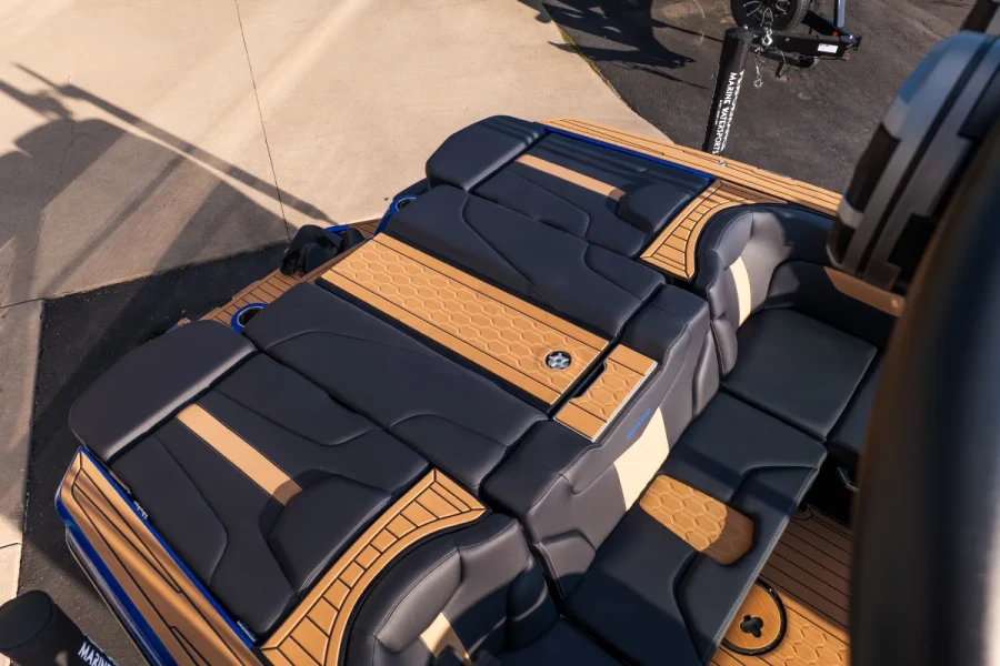 2027-mastercraft-xt22-145437-image15.webp