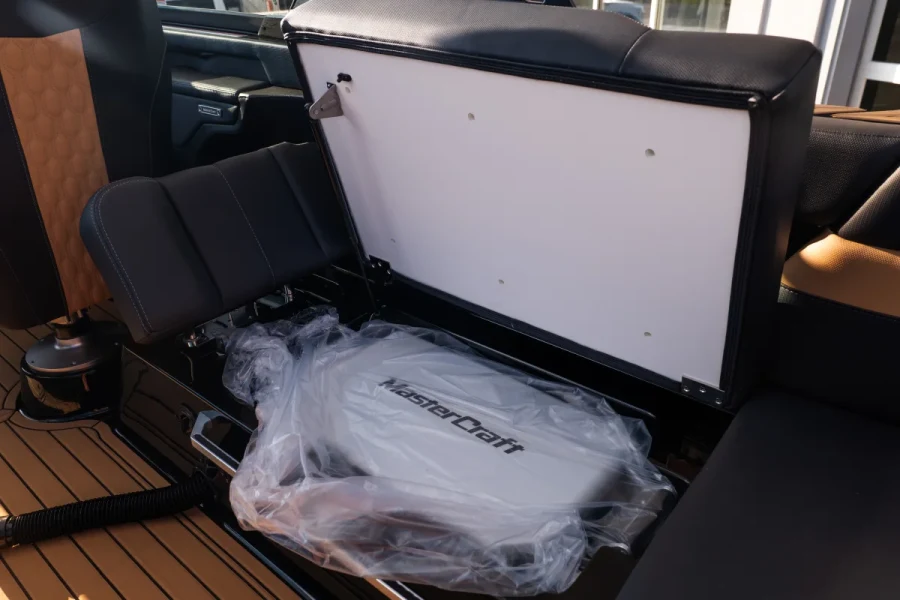 2027-mastercraft-xt22-145437-image24.webp