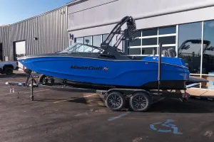 2027-mastercraft-xt22-145437-image4.webp