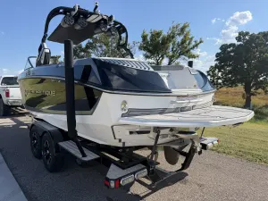 2017-nautique-g23-145458-image2.webp