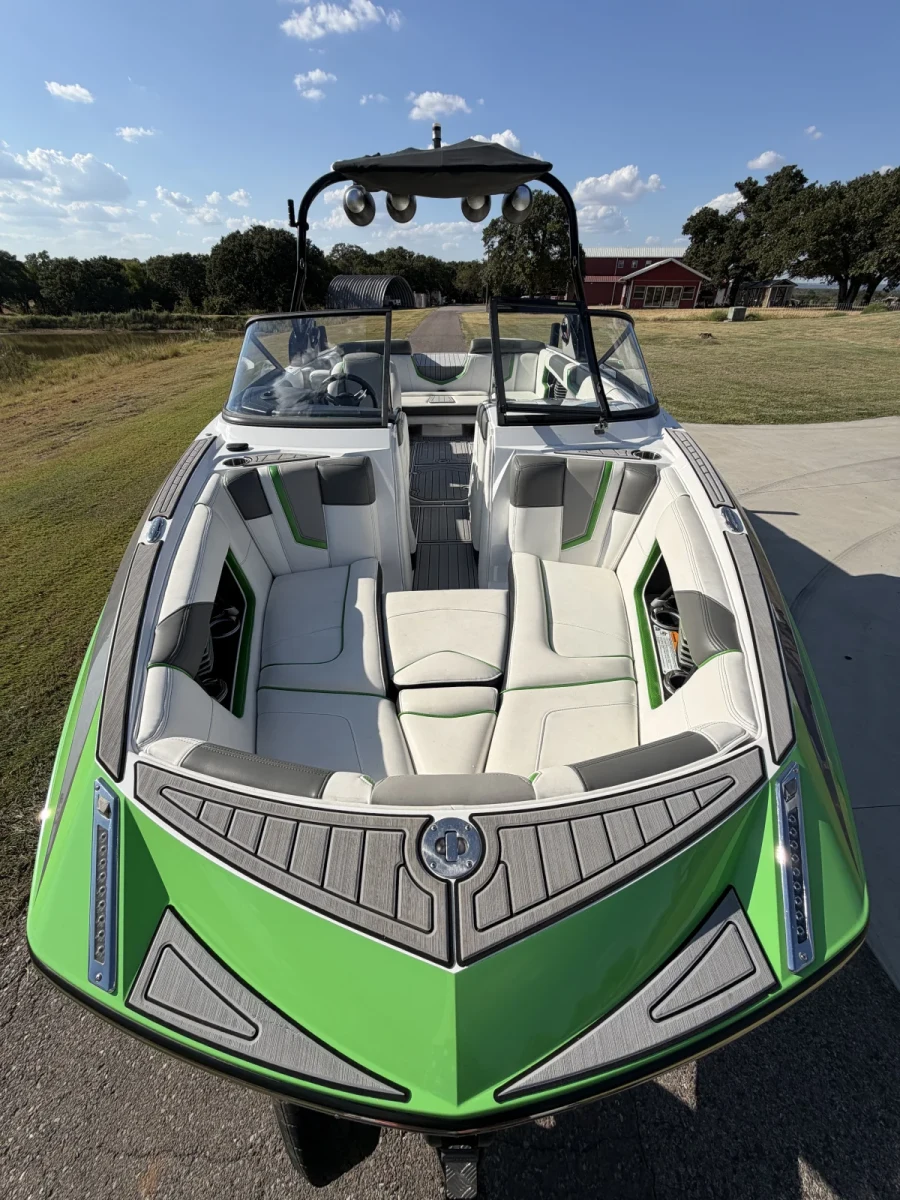 2017-nautique-g23-145458-image6.webp