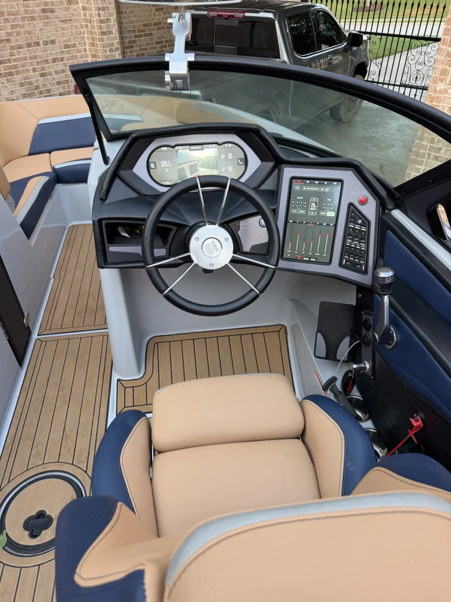 2022-mastercraft-x-star-145484-image16.webp